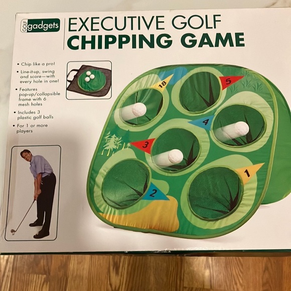 Executive Golf Chipping game NWT - Picture 2 of 3